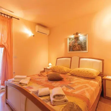 Adria Apartman *