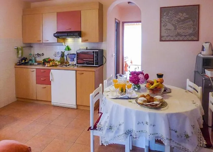 Adria Apartman *