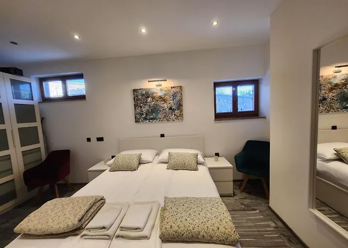 Adria Apartman *